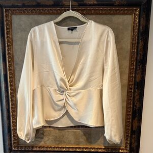 NWT 1. State Tapioca "Romantic Blooms" Satin Wrap Top w/ Puffed Sleeves